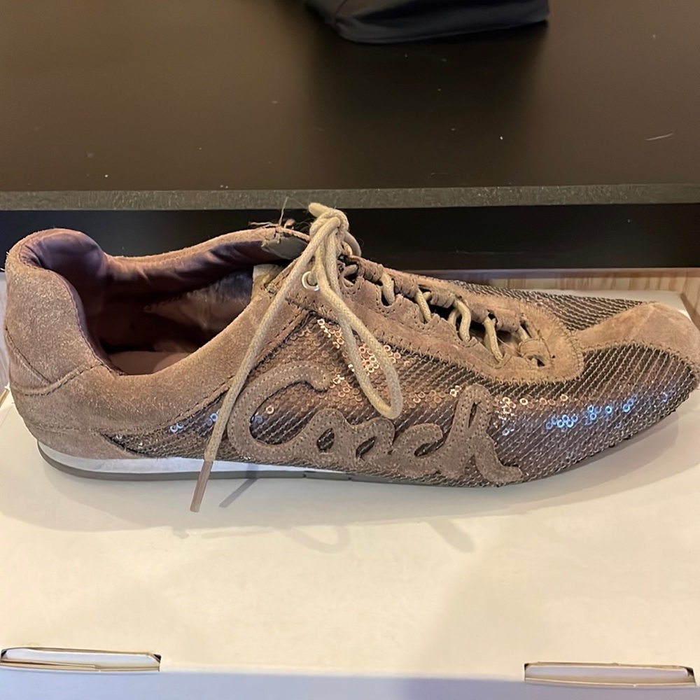 Coach sequence tennis shoes size 8, gently used